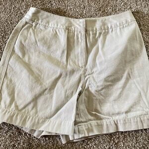 PETITE SOPHISTICATE shorts